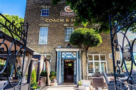 coach and horses london road isleworth